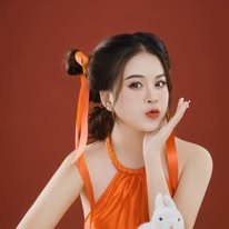 Hinh Gai Cute Xu Hướng Thời Trang Táo Bạo Gây Tranh Cãi Mạnh Mẽ